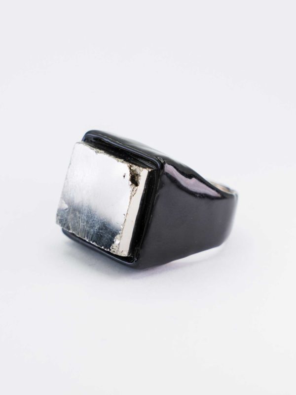 CUBE BLACK